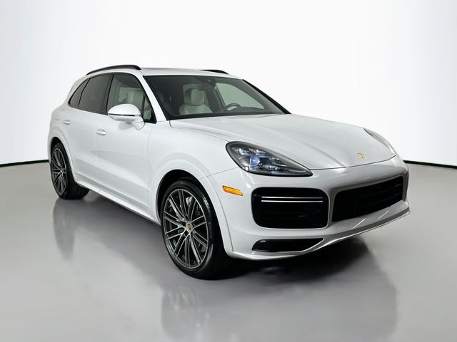 2023 Porsche Cayenne Turbo