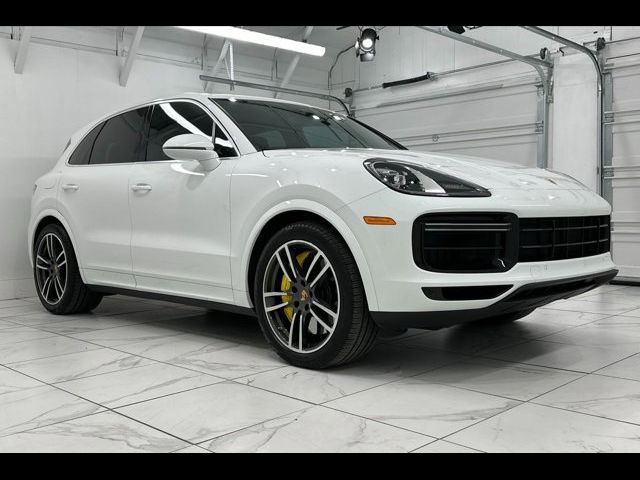 2023 Porsche Cayenne Turbo