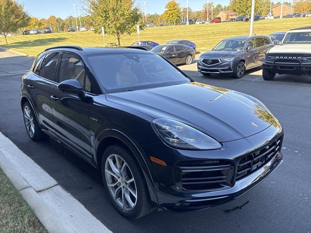 2023 Porsche Cayenne E-Hybrid Turbo S