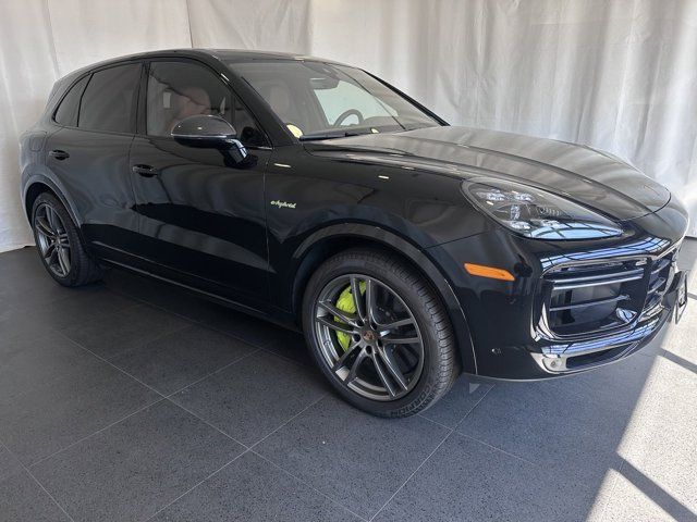 2023 Porsche Cayenne E-Hybrid Turbo S