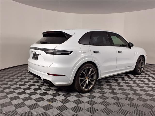 2023 Porsche Cayenne E-Hybrid Turbo S