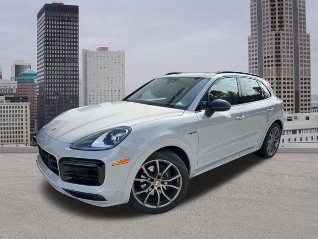 2023 Porsche Cayenne Platinum Edition E-Hybrid