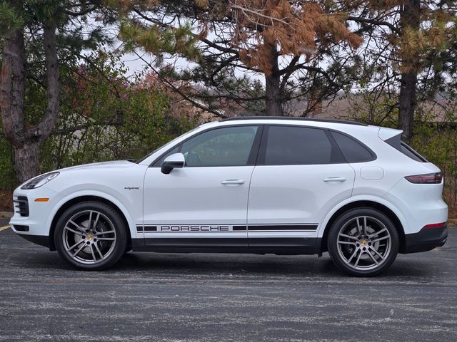 2023 Porsche Cayenne Platinum Edition E-Hybrid