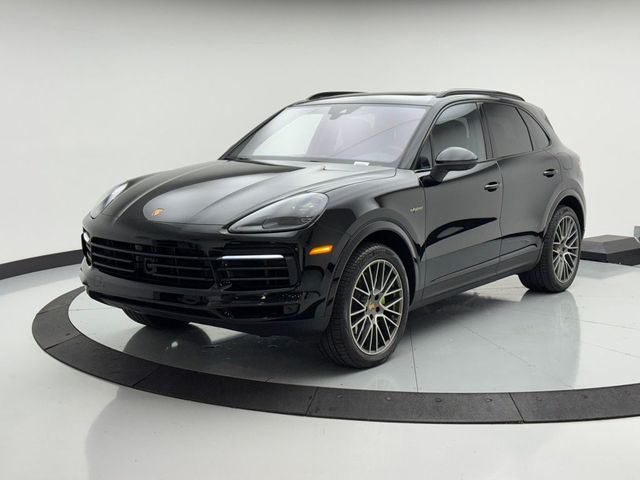 2023 Porsche Cayenne E-Hybrid Base