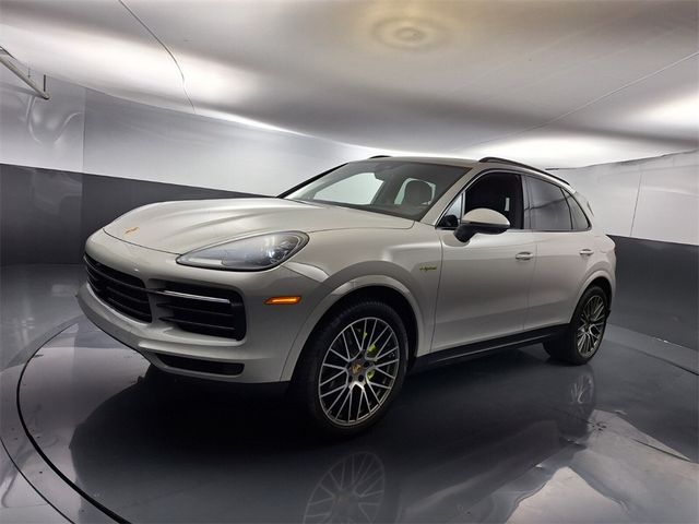 2023 Porsche Cayenne Platinum Edition E-Hybrid