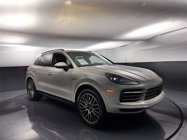 2023 Porsche Cayenne Platinum Edition E-Hybrid