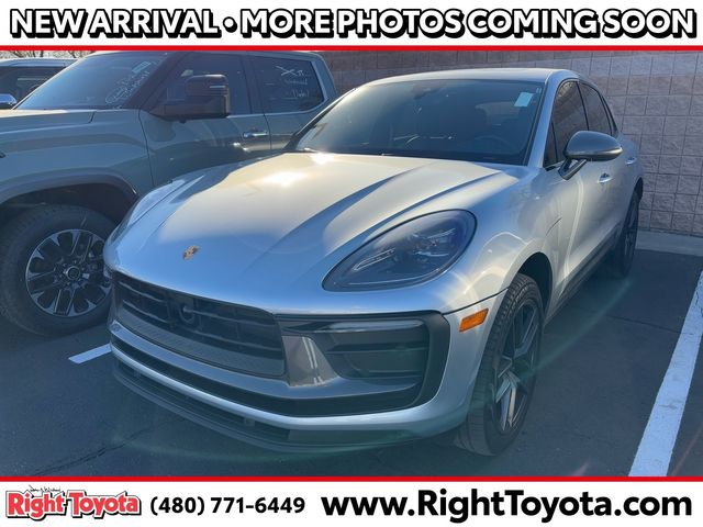 2023 Porsche Macan T