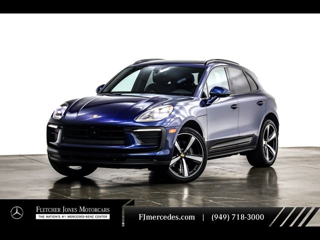 2023 Porsche Macan Base