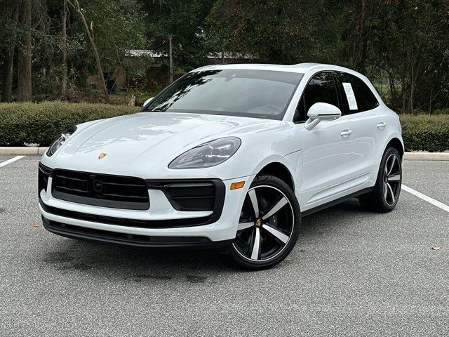 2023 Porsche Macan 