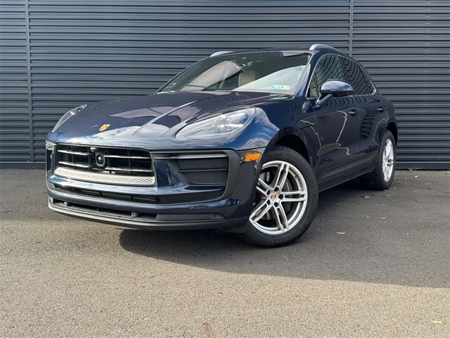 2023 Porsche Macan 