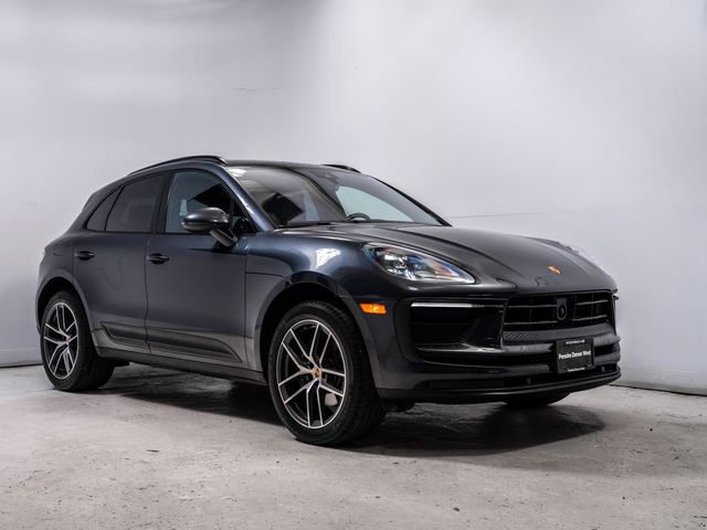 2023 Porsche Macan 