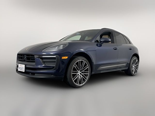 2023 Porsche Macan Base