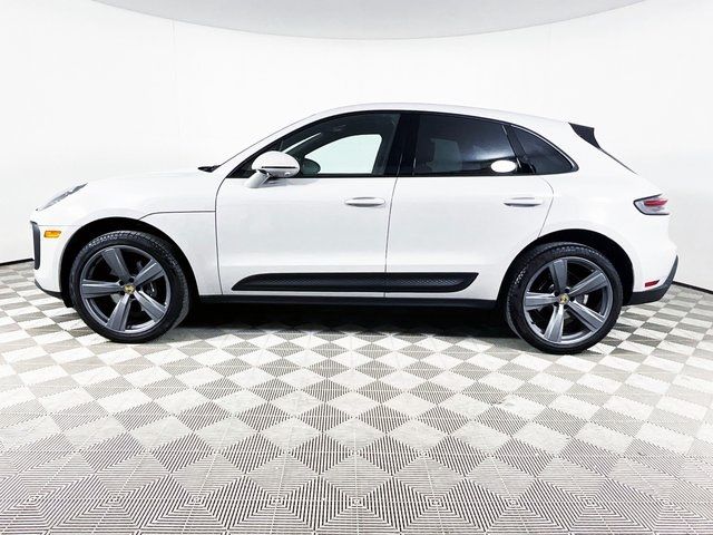 2023 Porsche Macan T