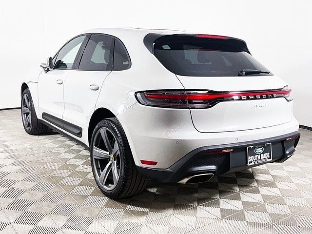 2023 Porsche Macan T