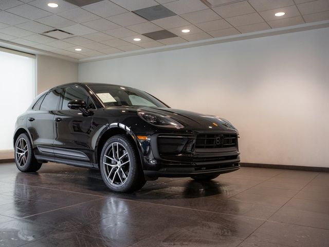 2023 Porsche Macan 