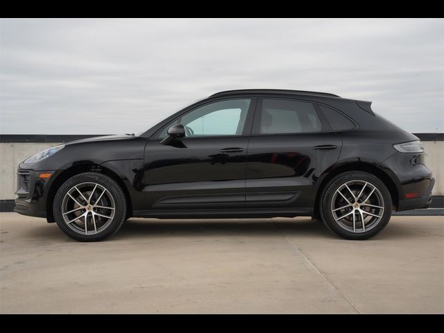 2023 Porsche Macan 