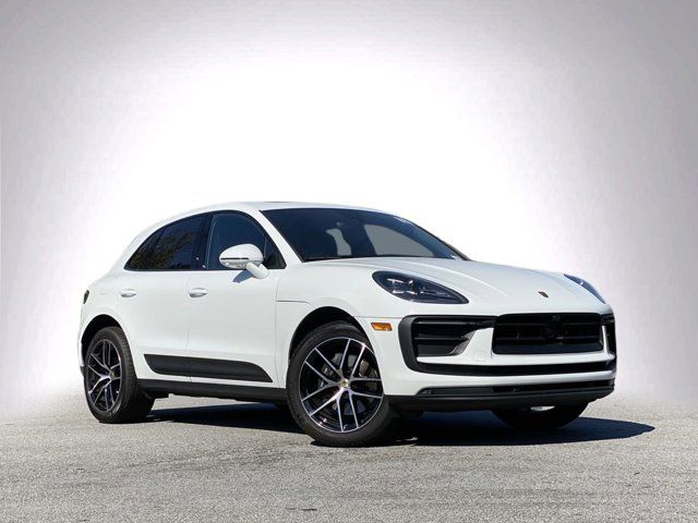 2023 Porsche Macan Base