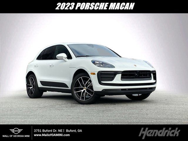 2023 Porsche Macan Base