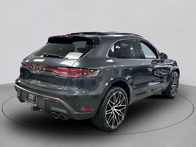 2023 Porsche Macan Base