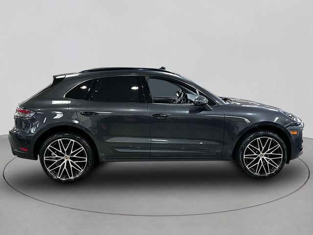 2023 Porsche Macan Base