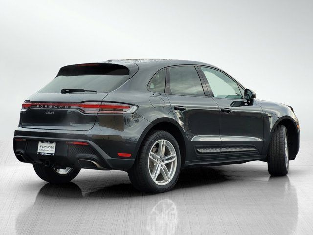 2023 Porsche Macan Base