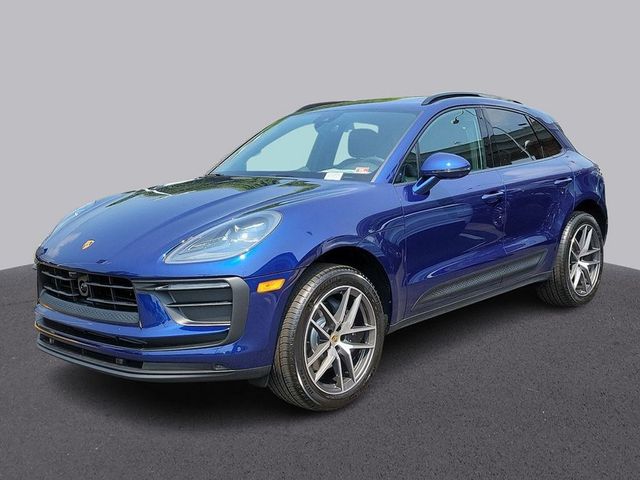 2023 Porsche Macan Base