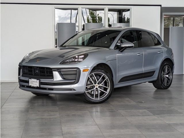 2023 Porsche Macan Base