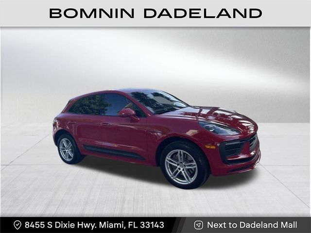 2023 Porsche Macan Base