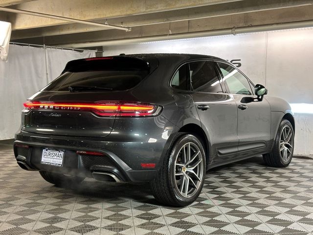 2023 Porsche Macan Base