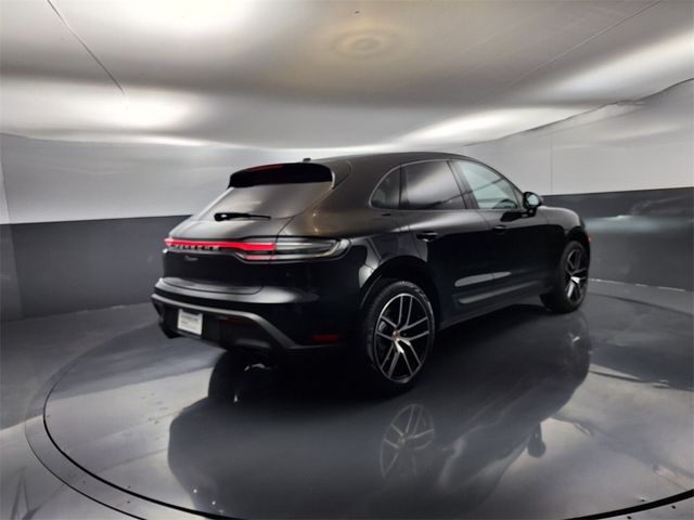 2023 Porsche Macan T