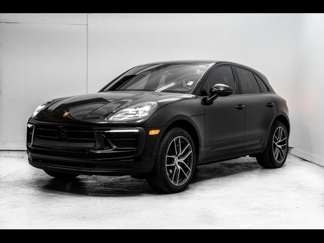 2023 Porsche Macan 