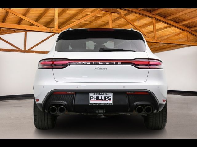 2023 Porsche Macan Base