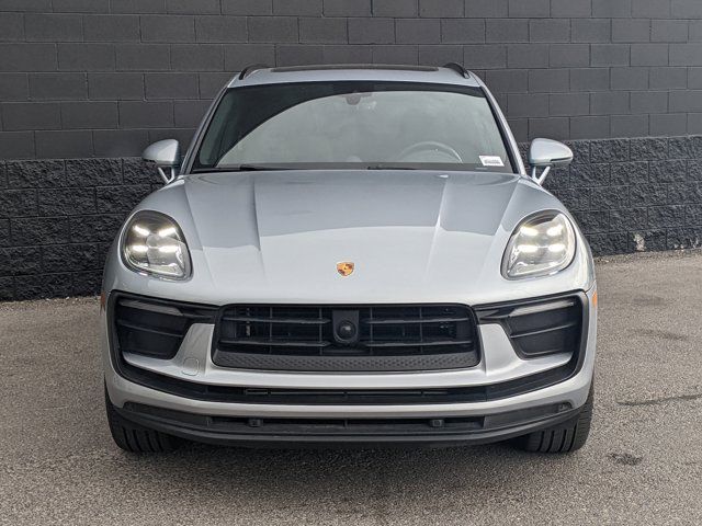 2023 Porsche Macan 