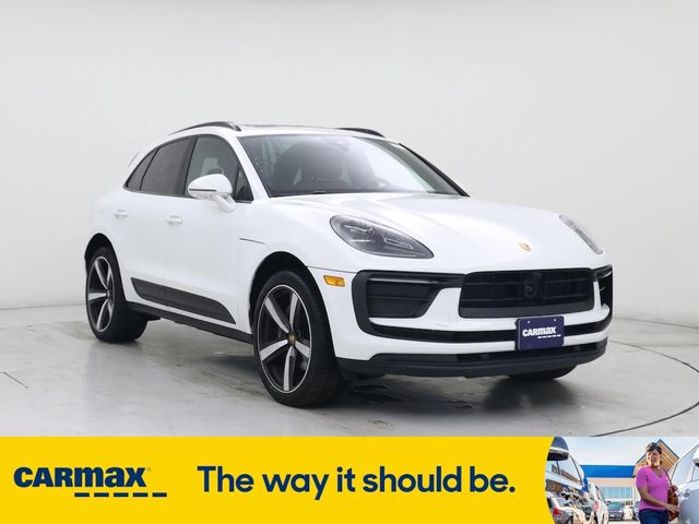 2023 Porsche Macan 