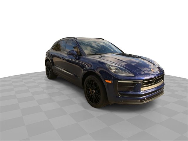 2023 Porsche Macan Base