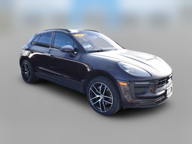 2023 Porsche Macan Base