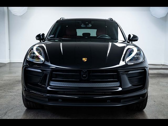 2023 Porsche Macan Base