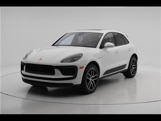 2023 Porsche Macan Base