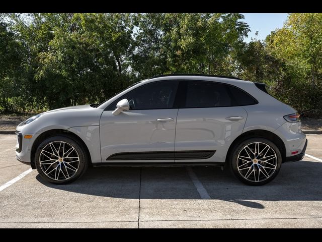 2023 Porsche Macan Base