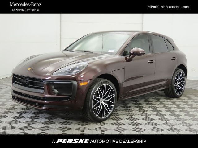 2023 Porsche Macan Base