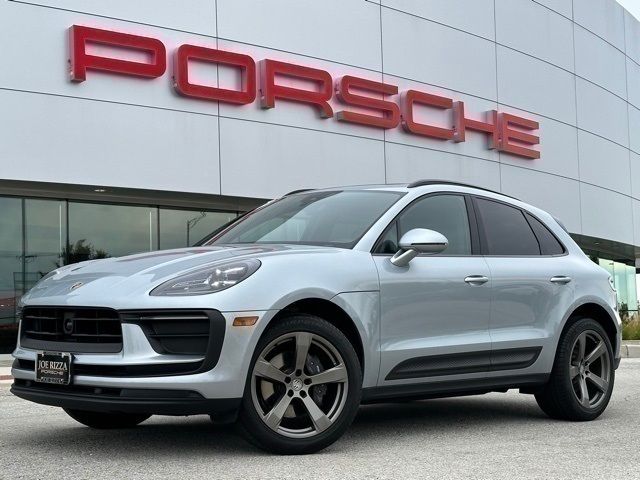 2023 Porsche Macan T