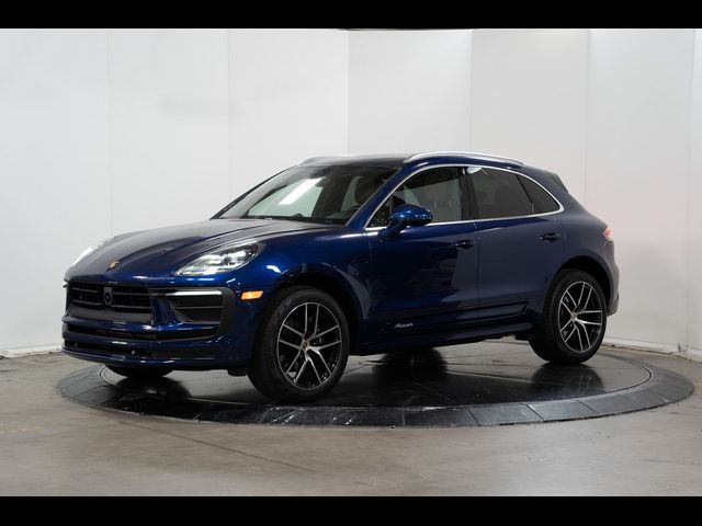 2023 Porsche Macan Base