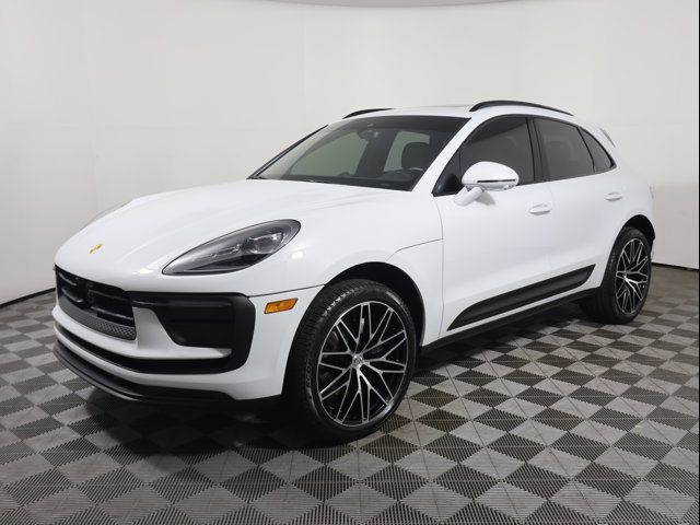 2023 Porsche Macan 