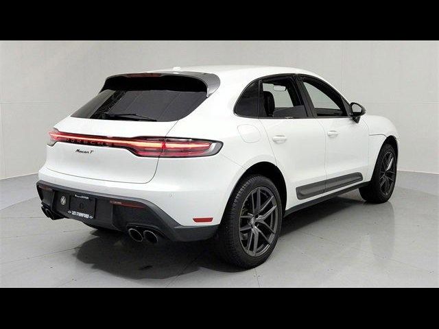 2023 Porsche Macan Base