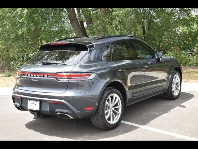 2023 Porsche Macan Base