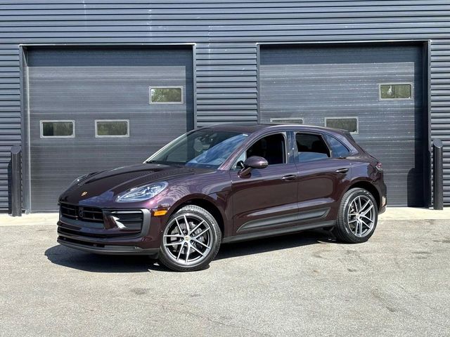 2023 Porsche Macan T