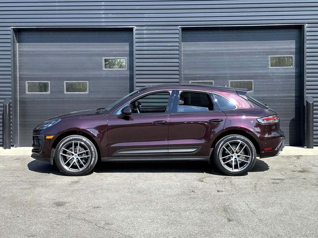 2023 Porsche Macan T