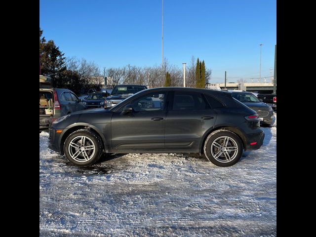 2023 Porsche Macan T