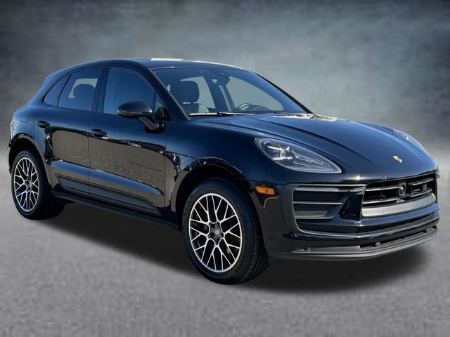 2023 Porsche Macan T