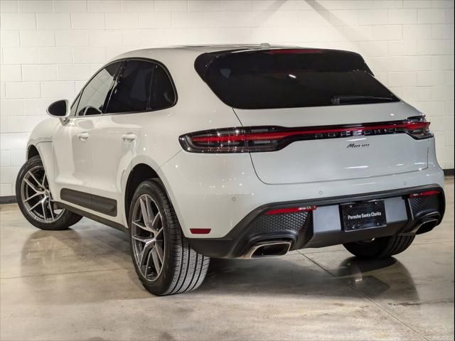 2023 Porsche Macan Base